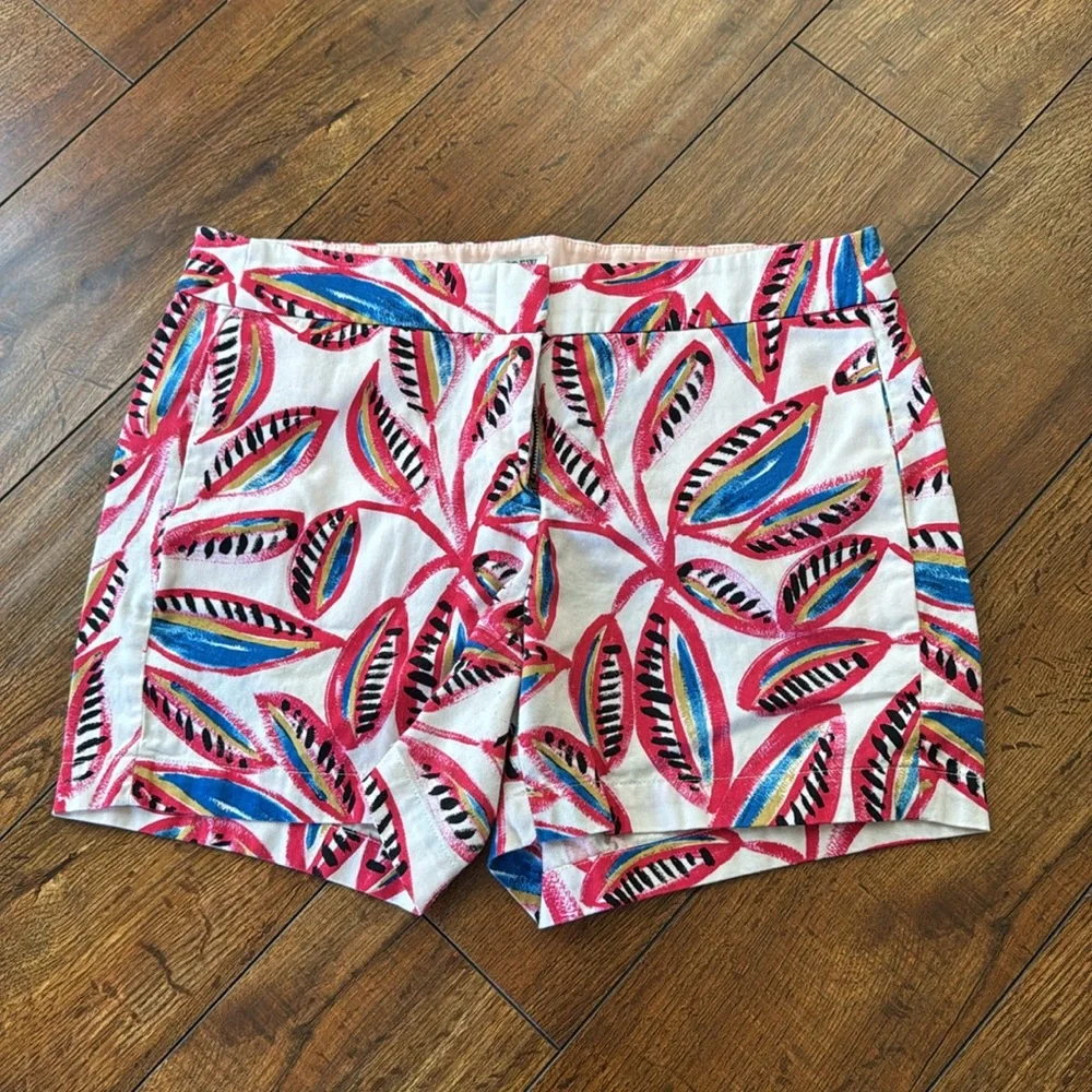 Colorful Leaf Print Shorts